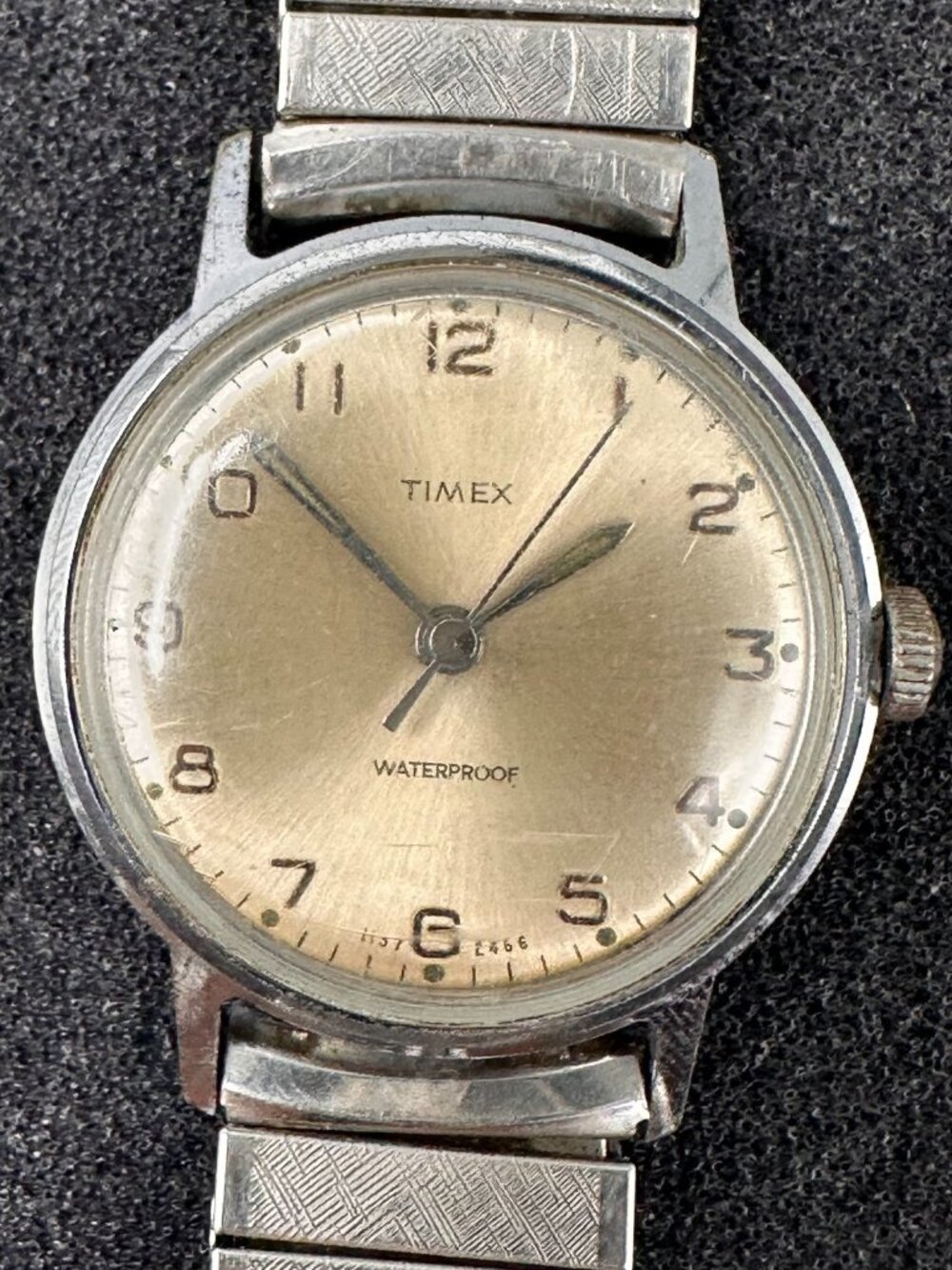 Vintage Timex Sprite Manual Wind Watch Mens Silver Tone Stretch Band 1157 2468